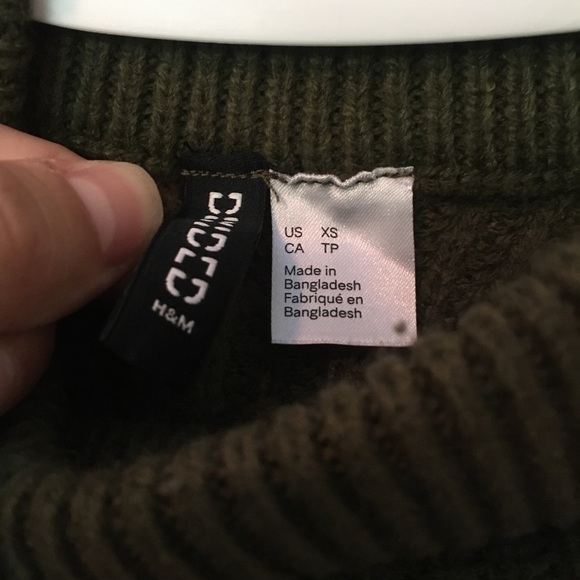 H&M Green cropped sweater XS - Picture 2 of 2